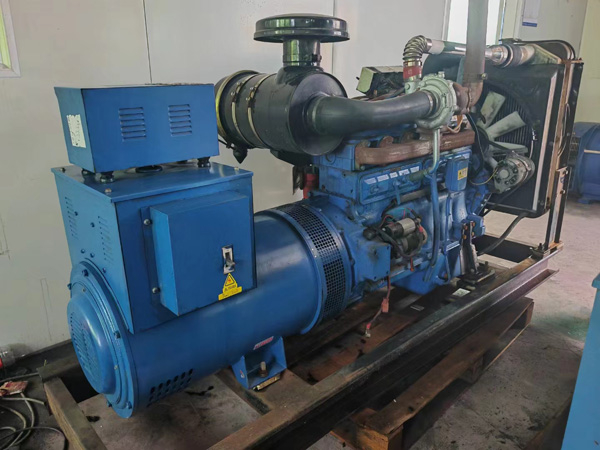 天水100kW柴油发电机组使用多级机油有哪些优缺点？